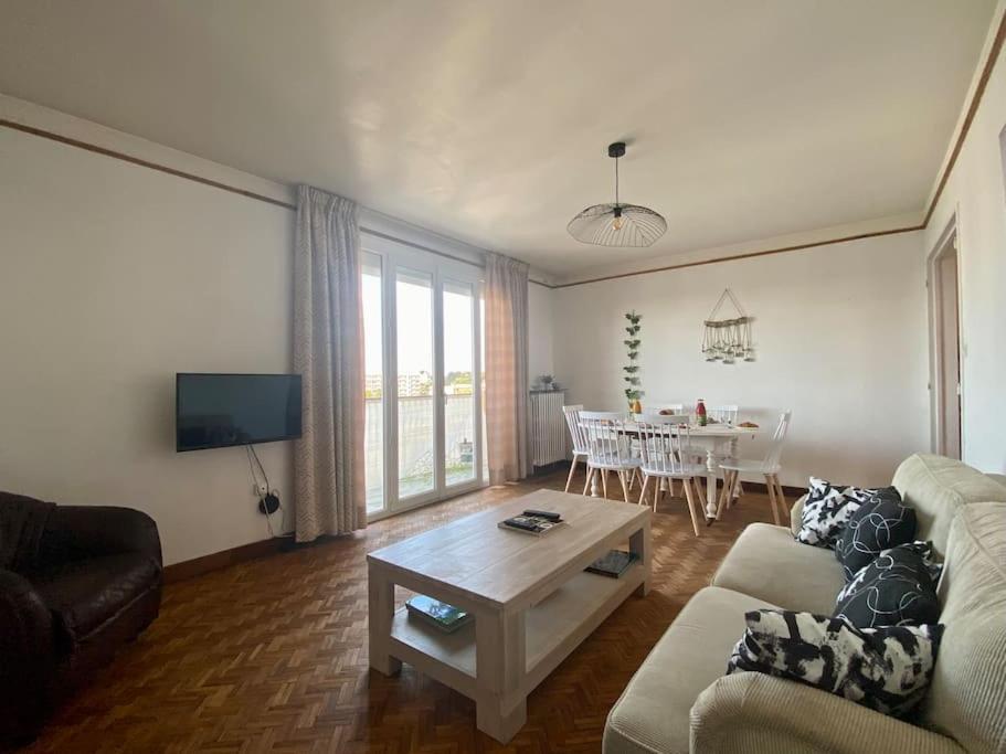 Le Buffel - Appartement 4 Chambres, Parking, Wi-Fi, Tram - 8Pers Montpellier Buitenkant foto